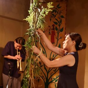 『流派を問わず、いけ花の美を追求』加藤ひろえ　フラワーアーティスト