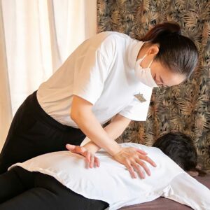 『体の不調に苦しむ人に寄り添うため、柔道整復師の資格を取得』ナツミ　エステ整体経営
