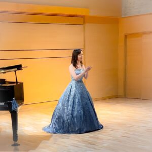 『警察官への憧れからつながった、音楽講師の道へ』島崎結衣　音楽教室講師　声楽家