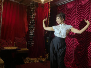 バーレスクダンサーとして生きる ～人間の体が持つ美を追求～