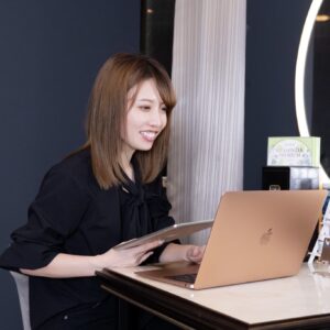 『保険外看護サービスを立ち上げ、美容サロン運営を開始』西田有芙 看護師/株式会社lideal 取締役