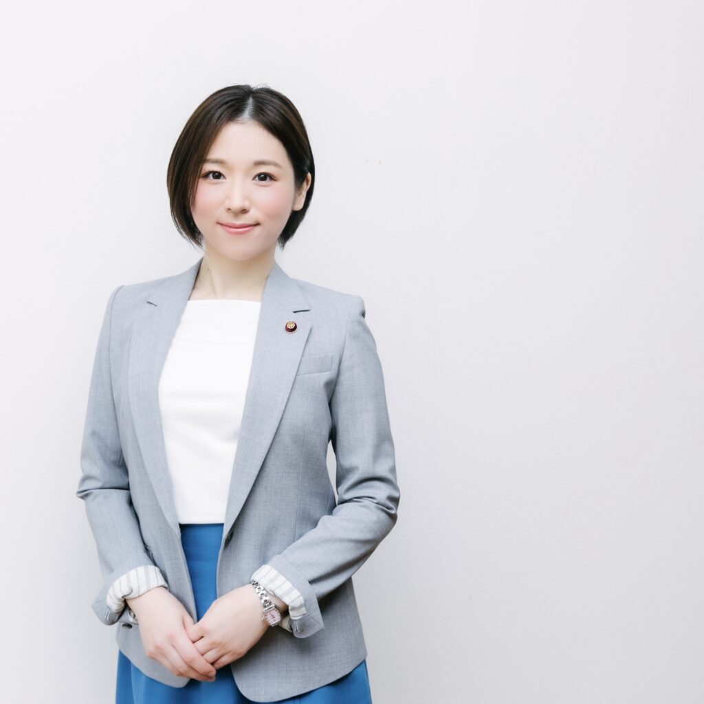 『市の職員を辞めて市議会議員に立候補する』井上じゅんこ　北九州市議会議員