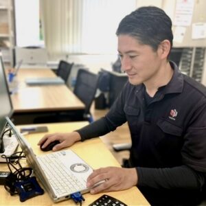 『テーマパークダンサーから施工管理のプロに転向』木村彰宏　成田屋株式会社