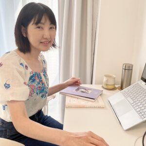 『新卒から20年以上務めた大手出版社を退職、ひとり出版社を立ち上げた』藤川明日香　株式会社月と文社（つきとふみしゃ） 代表取締役