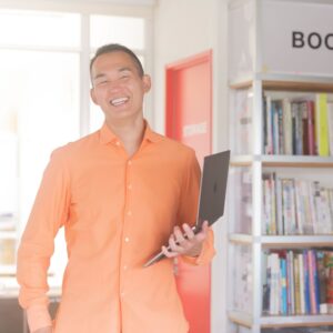 『銀行を退職し、金融教育事業を立ち上げた』雨谷亮(あまがや・りょう) お金と時間の学校 代表