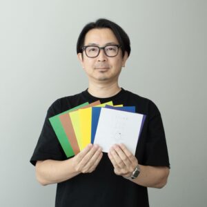 『オリジナルの「色覚特性折り紙」をデザイン』内田成威（うちだ・しげたけ）　株式会社博報堂プロダクツ クリエイティブディレクター／プロダクトデザイナー